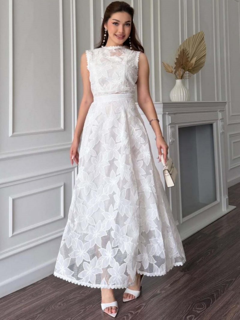 Embroidery Vest - Fashion Hollow Out Lace 2 Piece