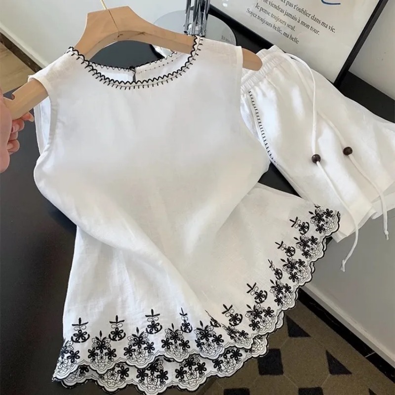 Simple Old Money Style Cotton  - Embroidery Vest ulasan dan harga